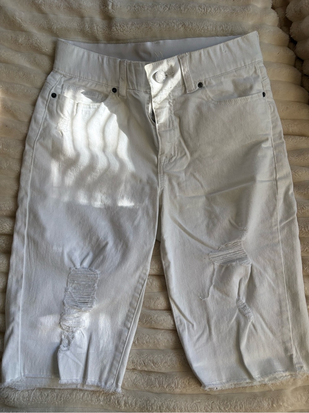 NY&C Curvy Sculpting White Distressed Denim Bermuda Shorts